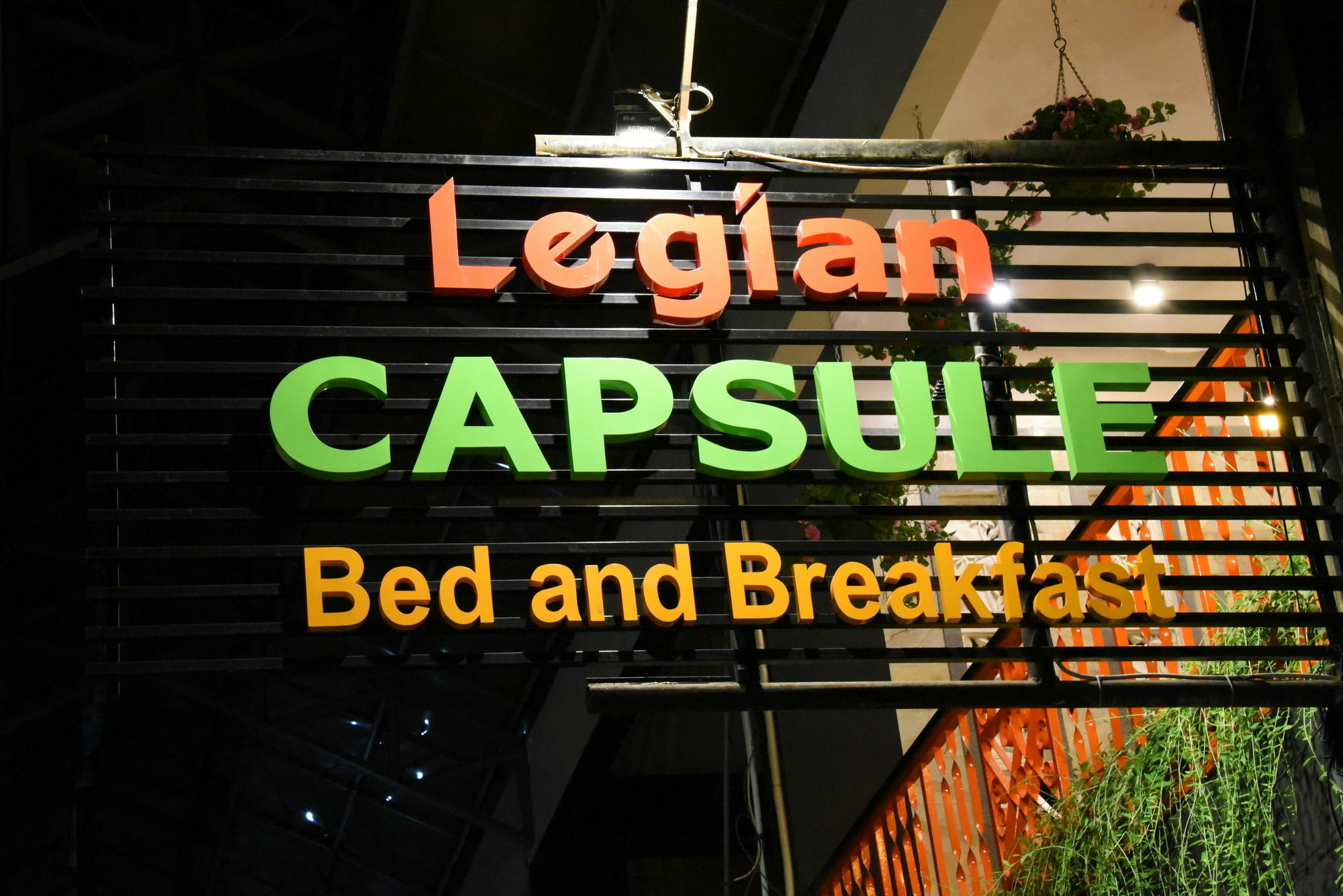 Legian Capsule Hotell Exteriör bild
